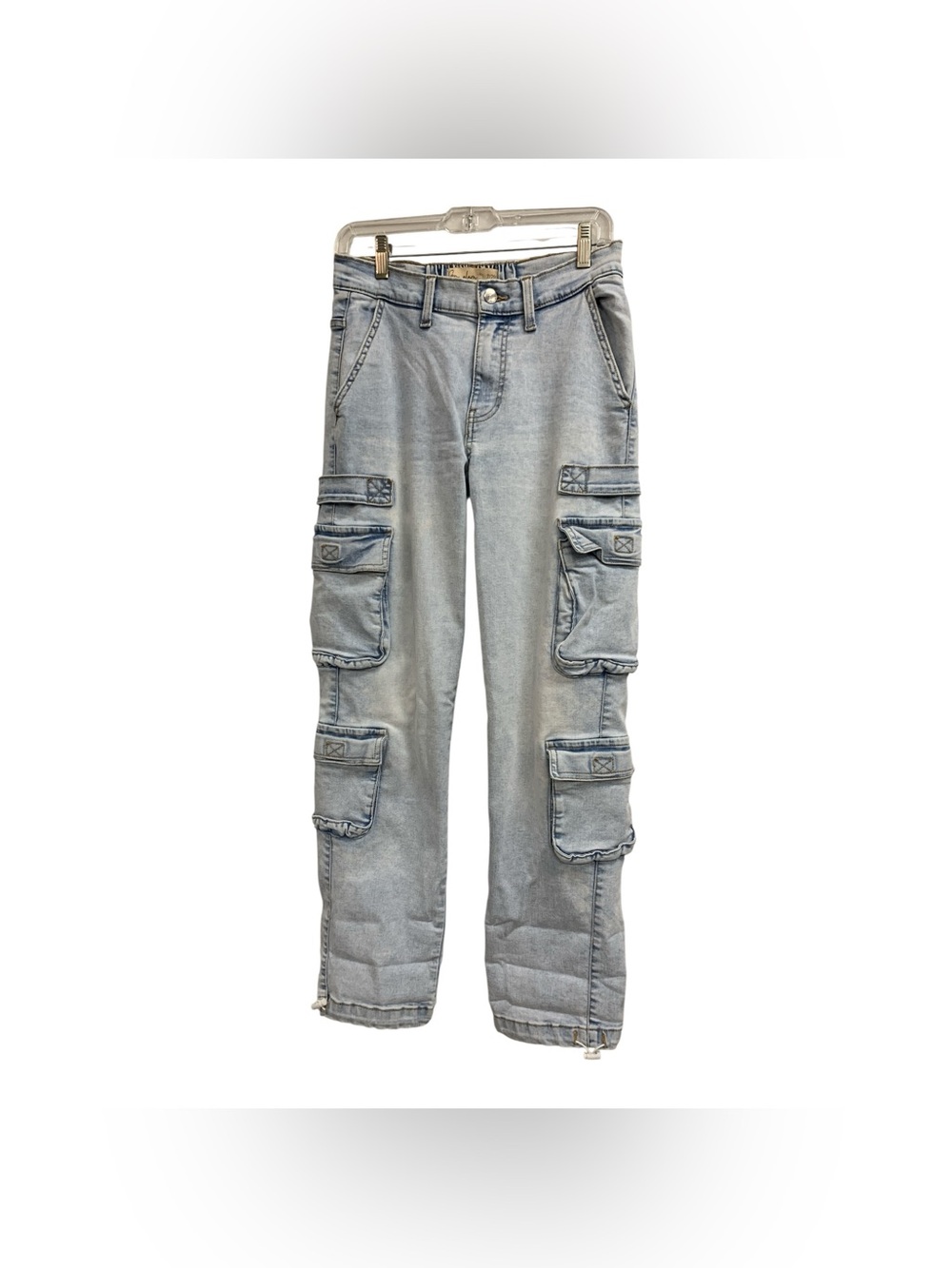 Gen Glam Light Wash Cargo Jeans for- Multiple Pocket Utility Style Size M